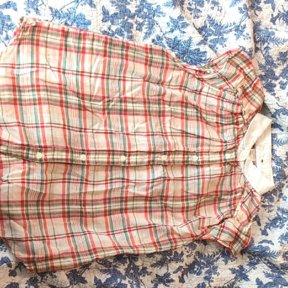 Levi's Plaid Button Up Shirt